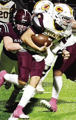 Clinton dethrones state champs