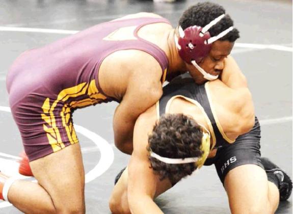 Clinton wrestling splits Catoosa duals