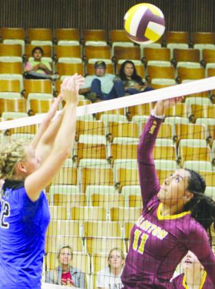 Corn Bible defeats Clinton in five sets