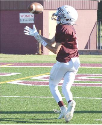 Whirlwinds split with Elk City