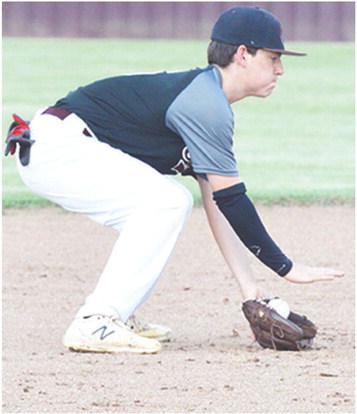 Reds fall in home contest with Elk City
