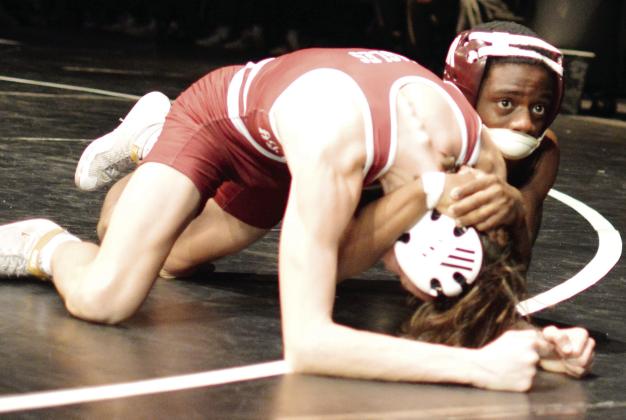 CHS grapplers edge Eagles