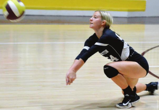 Volleyball beats Snyder in four