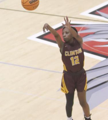 Reds split at Weatherford Classic