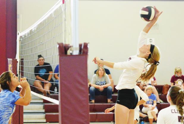 Clinton competes in scrimmage