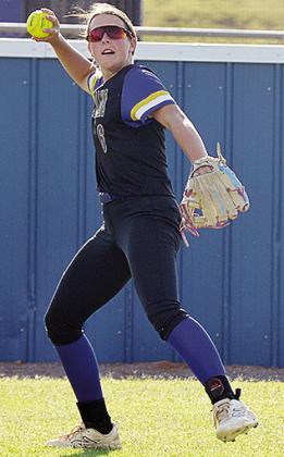 A-B’s Kelsey Garibay throws the ball in during the Lady Indians’ season-opening win at home against Merritt. CDN | Sam Goodwyn