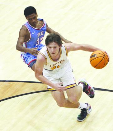 Clinton teams close out Weatherford tourney with victories