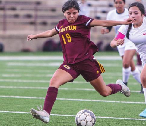 Nolasquez, Carrizales net hat tricks in win