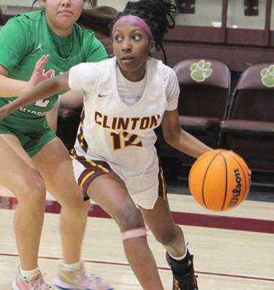 Lady Reds fend off Lady Whippets, 42-40
