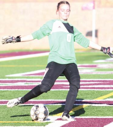Lady Reds take fifth-straight match