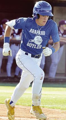 A-B’s Rylan Moore hustles to first on a base hit during the Indians’ game against the Reds in Clinton. CDN | Sam Goodwyn