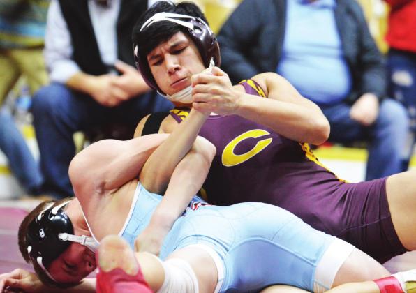 Clinton preps during bye week for regionals