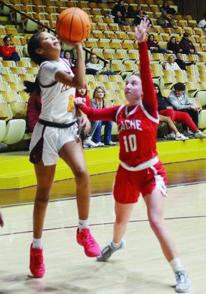 Clinton hoops plays in Cashion Tournament