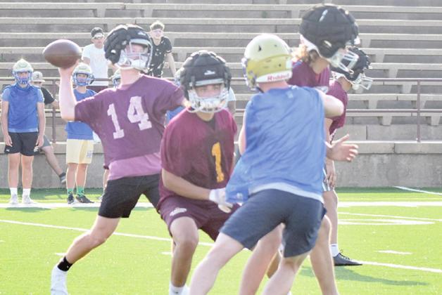 CHS football participates in 7-on-7 drills