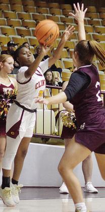 Clinton swept by visiting Lions