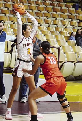 No. 2 Ella Redshin looks for an open teammate during the Lady Reds’ game Saturday against Lindsay. CDN | Sam Goodwyn