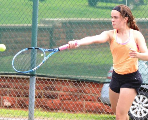 Clinton gets some wins at Altus