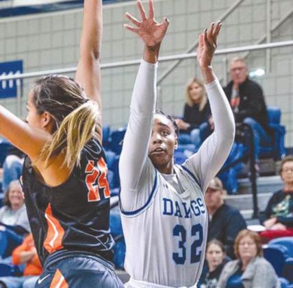 Lady Bulldogs smack Arkansas Tech, 90-
