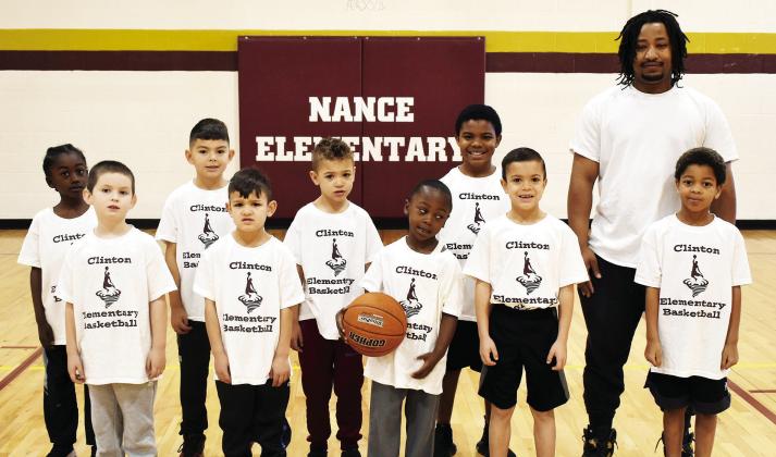 The Clinton Peewee Basketball boys’ White Team included