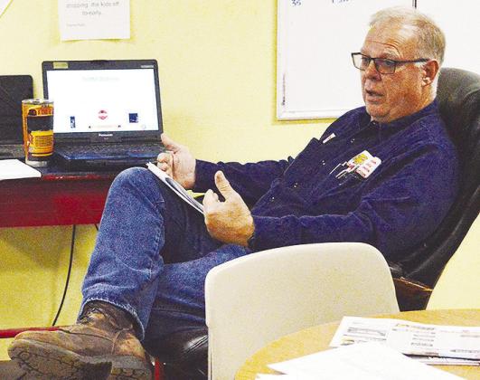 Rick Challis gives a lesson to new bus drivers at the Clinton Public School’s Bus Barn. CDN | Micah Ashcraft