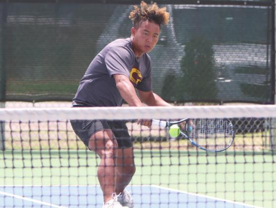 Clinton tennis hosts Route 66 tourney