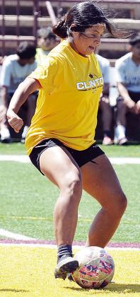 Esmeralda Torres controls the ball during a practice in the Tornado Bowl. CDN | Sam Goodwyn