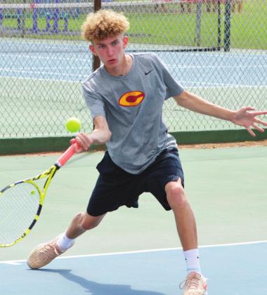 Clinton tennis returns with multiple state qualifiers