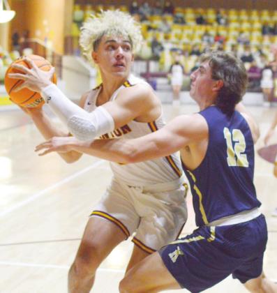 CHS heads to Woodward for districts