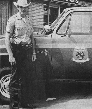 40 YEARS AGO Game rangers were among the area law enforcement and emergency service personnel who had displays in the parking lot at Fifth and Avant. Shown next to his Department of Wildlife vehicle was Gary Roller.