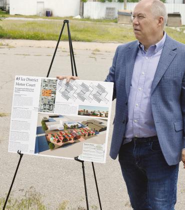 Developer Carter Ransom explains what repurposing the Ice District Motor Court would mean to Clinton. CDN | Michael Maresh