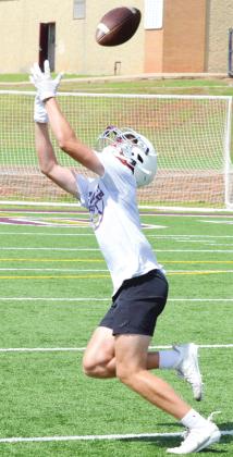 Jones adjusts fast in gridiron return