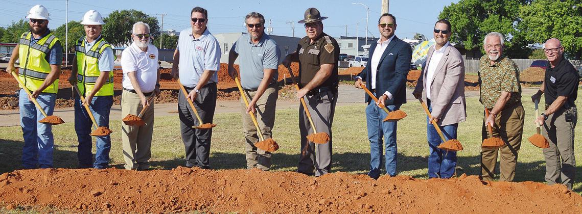 From left, MacCo Onsite Superintendent Maxwell Murray, MacCo Project Manager Mike Strickland, Clinton City Manager Robert Johnston, Design Architects Plus President Kahle Wilson, Executive Director of the Oklahoma Department of Transportation Tim Gatz, Ch