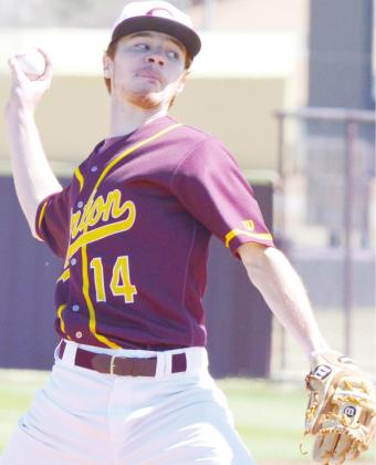 Reds protect lead, beat Elks