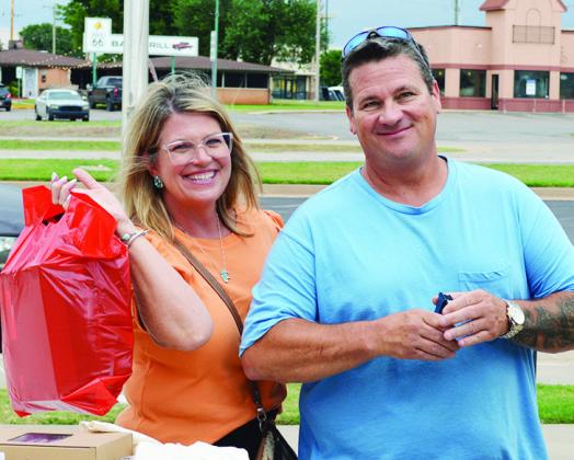 Rt. 66 shoppers