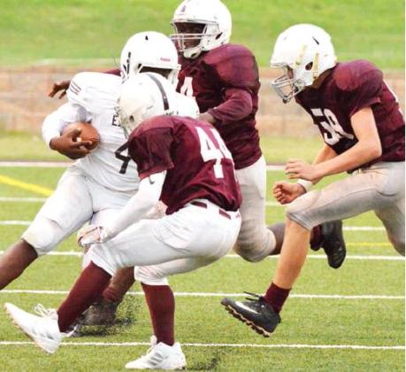 CMS ends season with sweep of El Reno