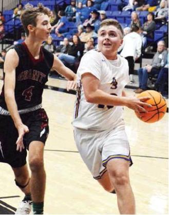 Arapaho-Butler basketball sweeps Sentinel ahead of break