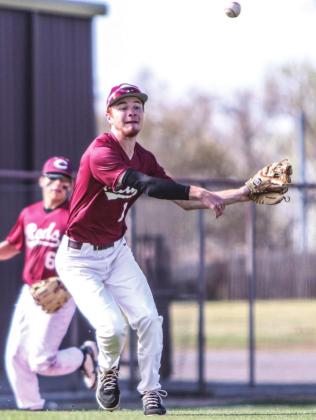 Reds exterminate Yellowjackets