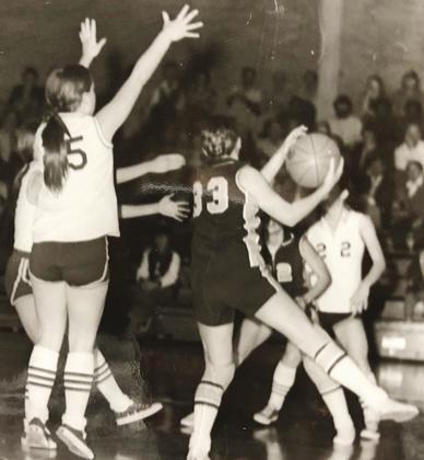 Lady Reds basketball celebrates 50th anniversary