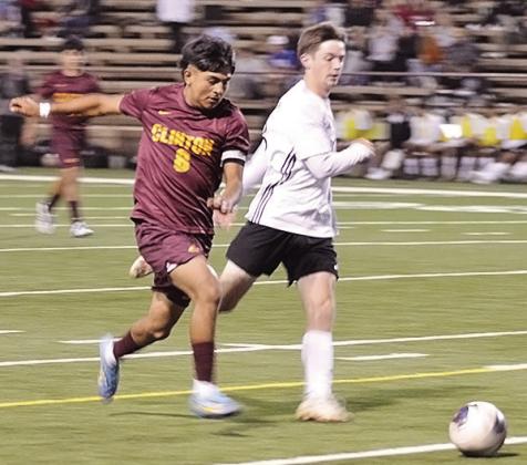 Clinton High soccer splits ‘Conflict’ with Weatherford