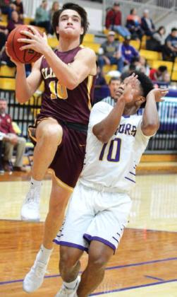 Denney finds stride in final year with Reds