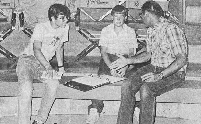 40 YEARS AGO Assistant Director Bill LaRue, right, gave pointers to some young cast members who played George Gibbs’ baseball playing pals in the wise and folksy drama. LaRue, a Southwest Playhouse veteran, made his directing debut as he assisted Direct
