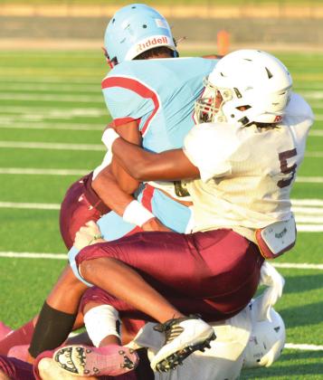 Fight cuts Clinton’s scrimmage short