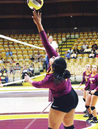 Acosta signs with Rose State