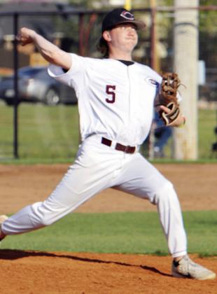 Reds struggle in second contest against Elk City