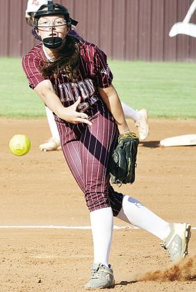 Lady Reds softball defeated by Bethany