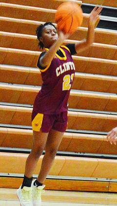 Clinton hoops drops final day of tournament