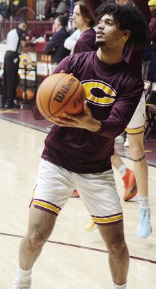 Senior Kyler Ringo-Kabunda shoots the ball prior to Clinton taking on Elk City. CDN | Sam Goodwyn
