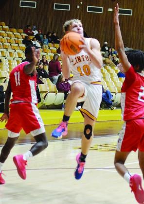 Clinton hoops struggles against Cache