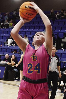 A-B’s No. 24 Lauryn McHenry goes up for a layup during the Lady Indians’ game against Calumet last year at home. CDN | Sam Goodwyn