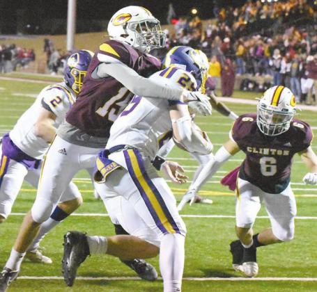 Red Tornadoes sink Pirates